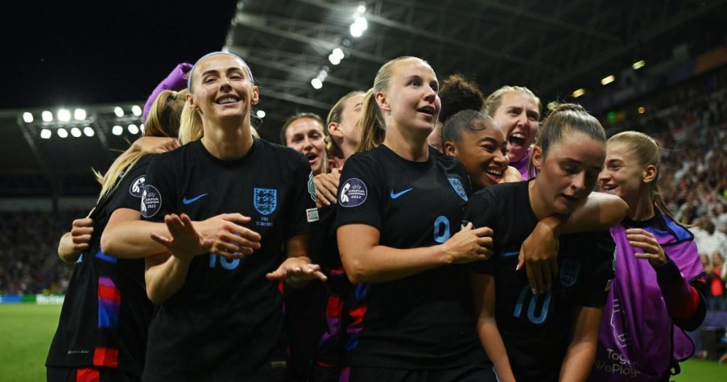 GettyImages-2226538800_1753222083.jpg