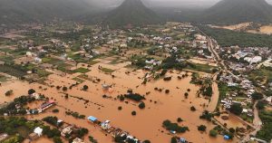 india-monsoon-2225086133.jpg