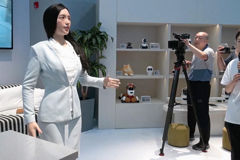 beijing-robot-mall-china.jpg