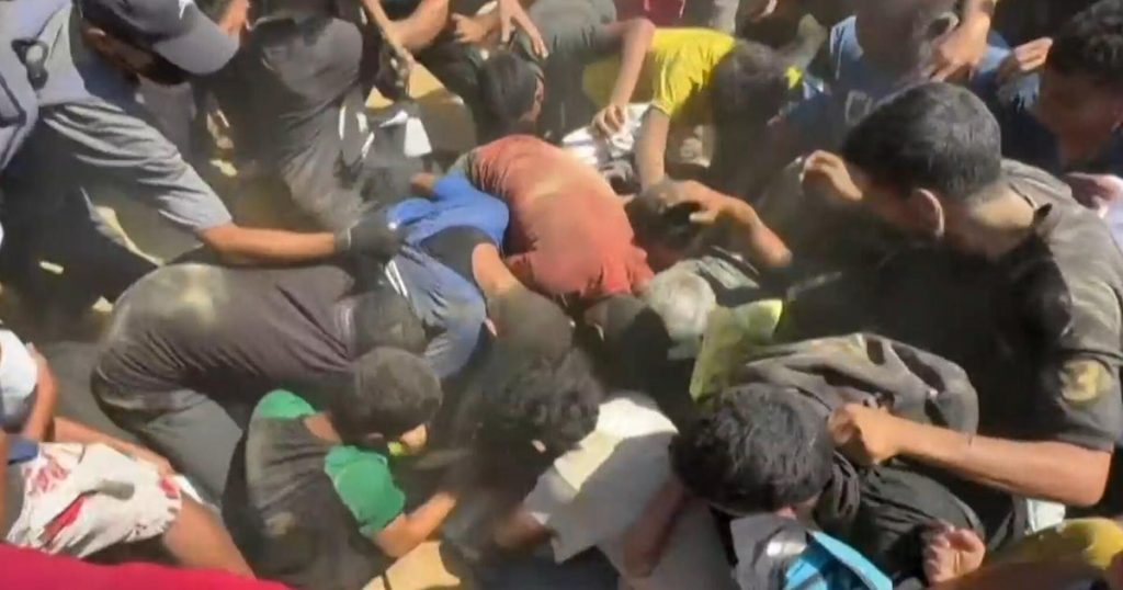cbsn-fusion-palestinians-fight-each-other-for-food-while-idf-insists-its-not-restricting-aid-thumbnail.jpg