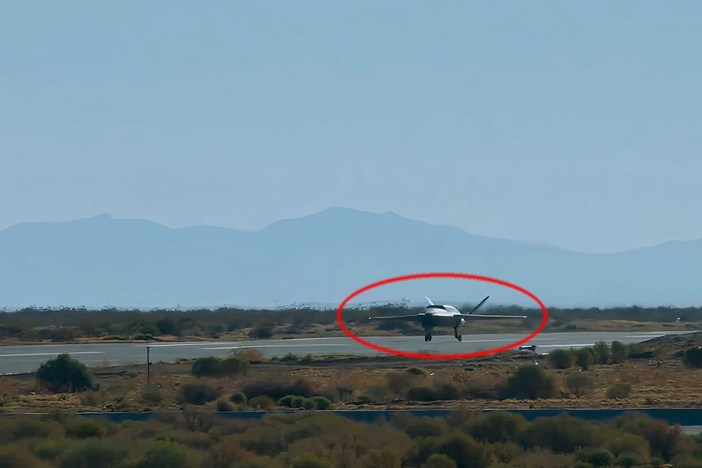 general-atomics-yfq-42a-autonomous-combat-drone-flight.jpg