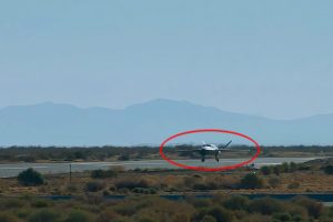 general-atomics-yfq-42a-autonomous-combat-drone-flight.jpg
