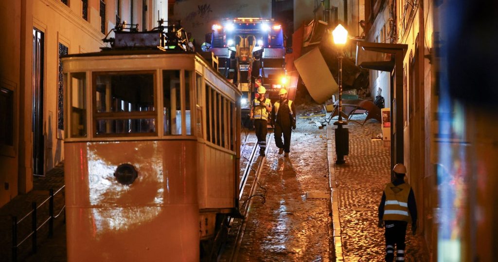 lisbon-funicular-crash-aftermath.jpg