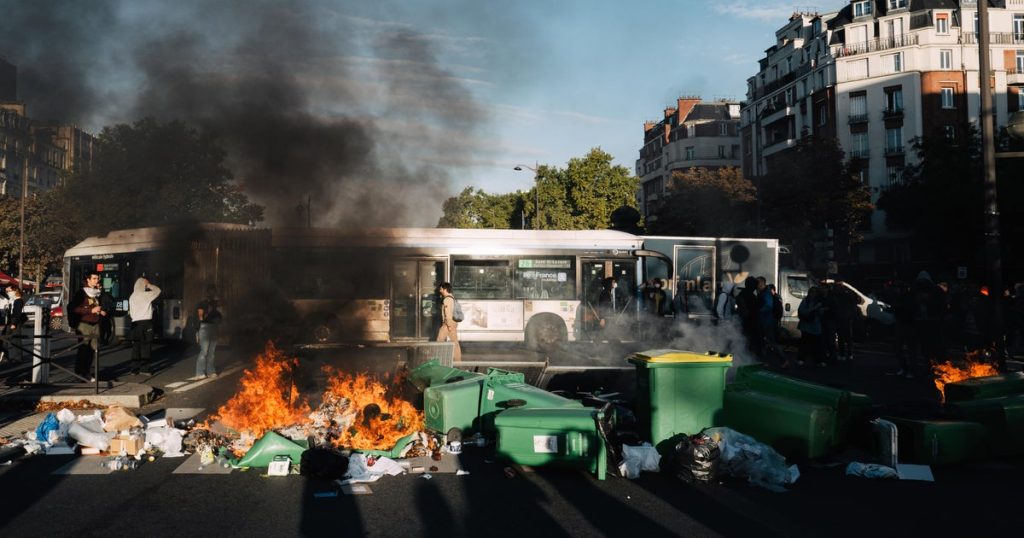 paris-protest-2234025595.jpg