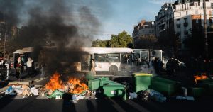 paris-protest-2234025595.jpg